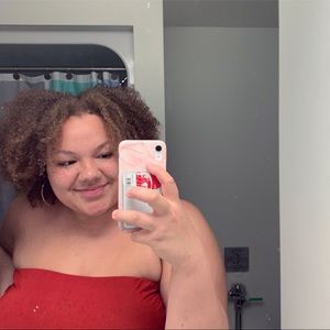 Meet your Posher, Lena